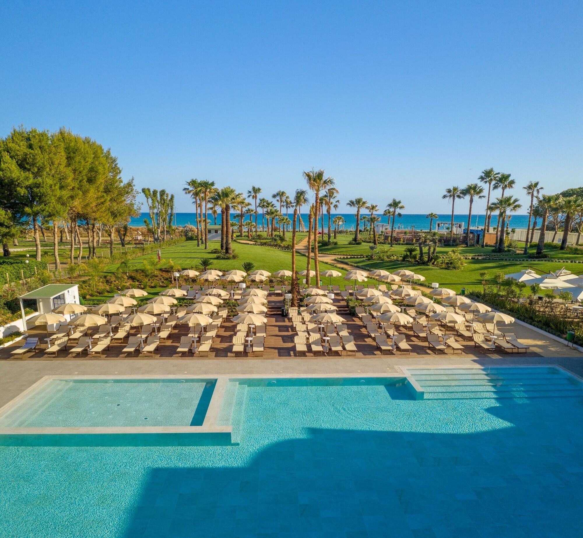 Hotel Mangia's Himera 4*